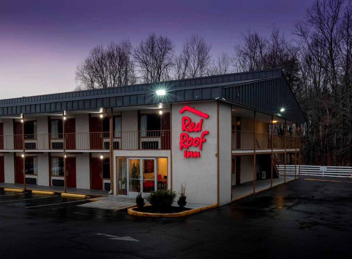 Red Roof Inn Fredericksburg North Extérieur photo