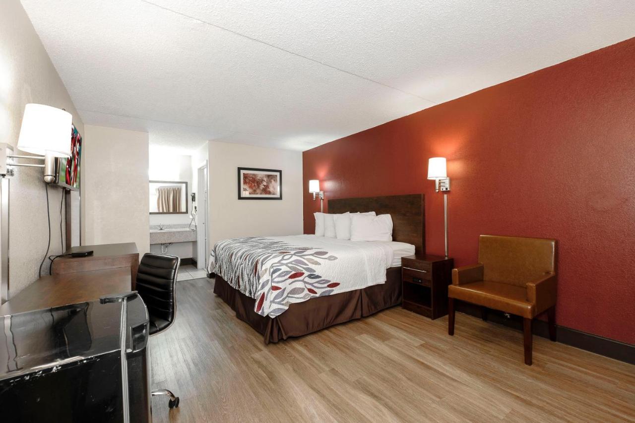 Red Roof Inn Fredericksburg North Extérieur photo
